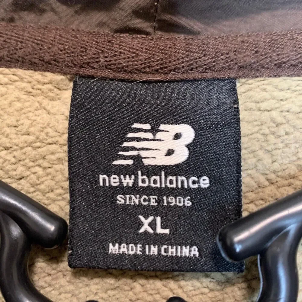 New Balance Camo Hoodie Men's XL Camouflage Pullover Sweatshirt Quilted Pocket - Picture 3 of 6